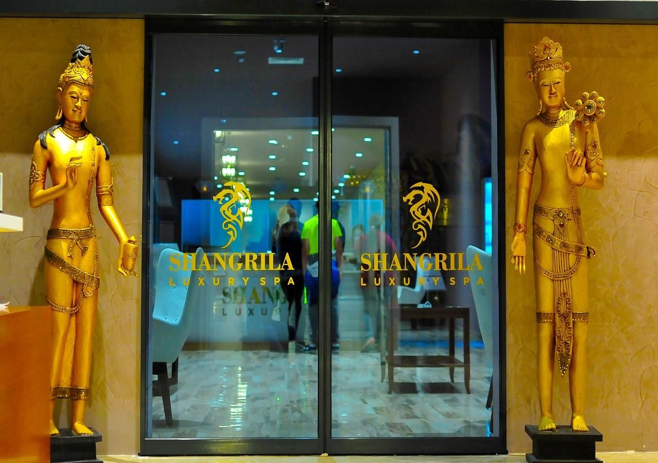 Отель Euphoria Batumi Convention & Casino Hotel Батуми