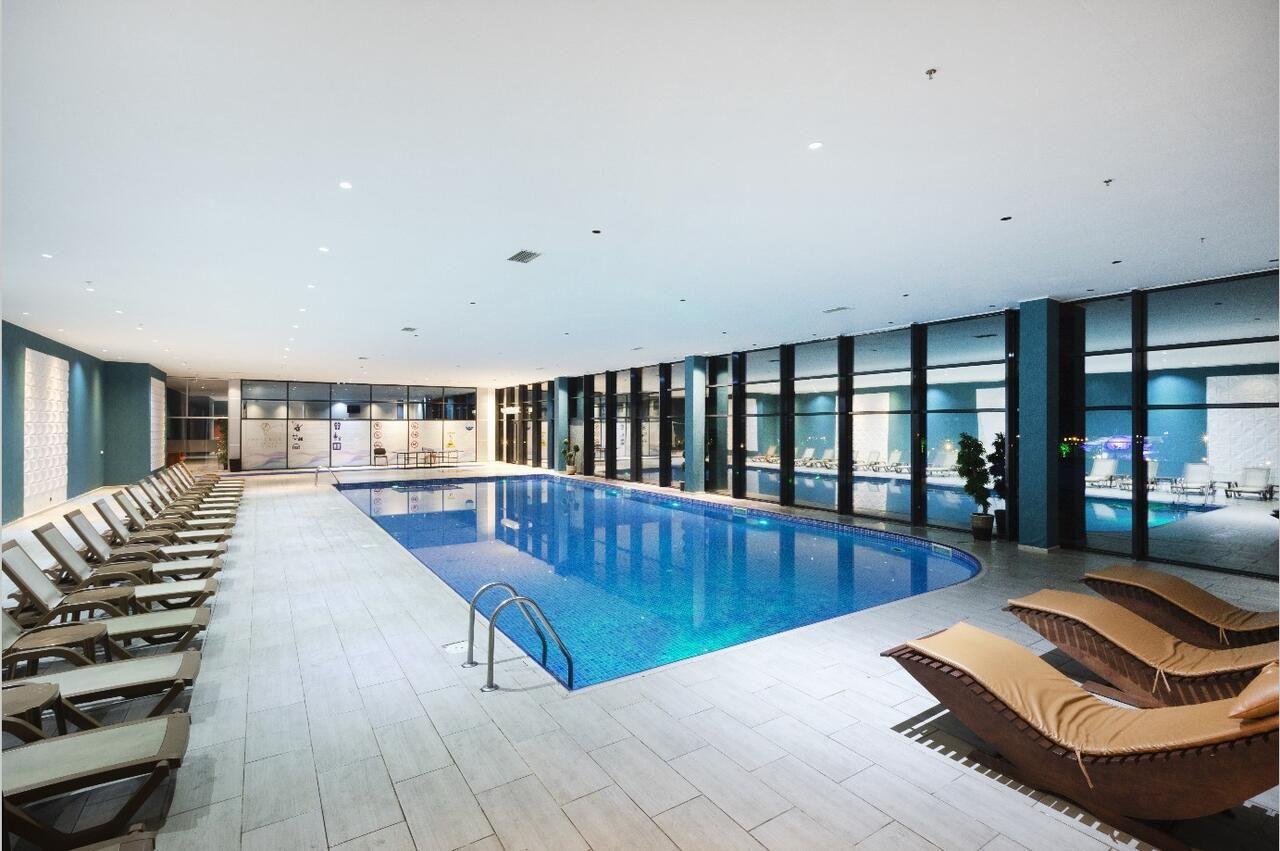 Отель Euphoria Batumi Convention & Casino Hotel Батуми