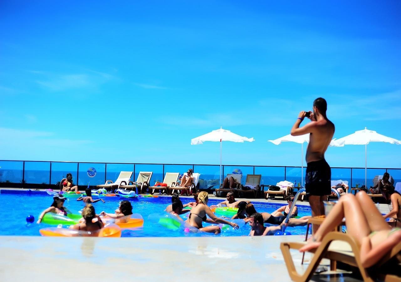 Отель Euphoria Batumi Convention & Casino Hotel Батуми