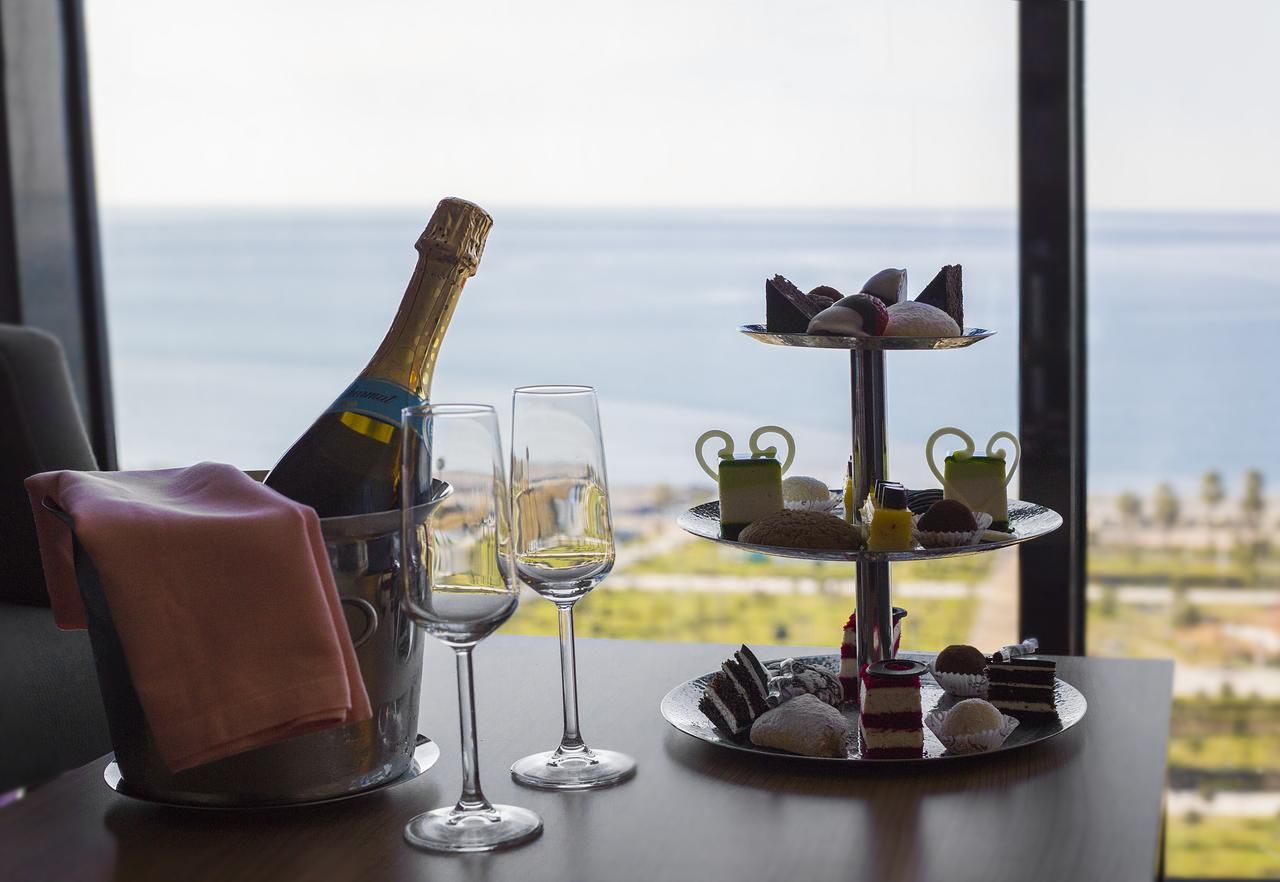 Отель Euphoria Batumi Convention & Casino Hotel Батуми-40