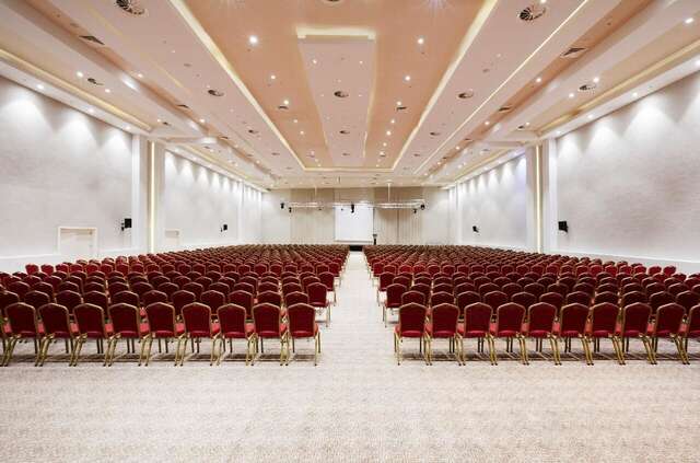 Отель Euphoria Batumi Convention & Casino Hotel Батуми-38